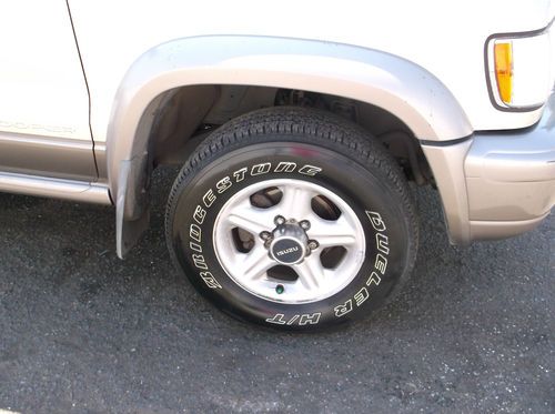 2002 Isuzu Trooper, NO RESERVE, image 15