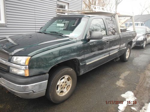 2004 chevrolet silverado 1500 ls crew cab w boss plow  4-door