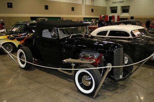 1929 model a roadster, 348 ci, 4 speed, beautiful car!