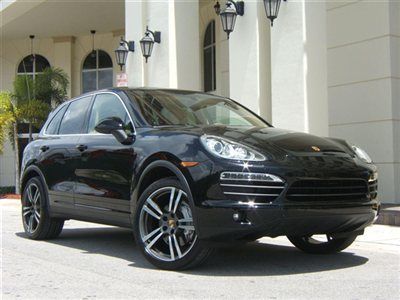 2012 porsche cayenne s black/beige 10k miles