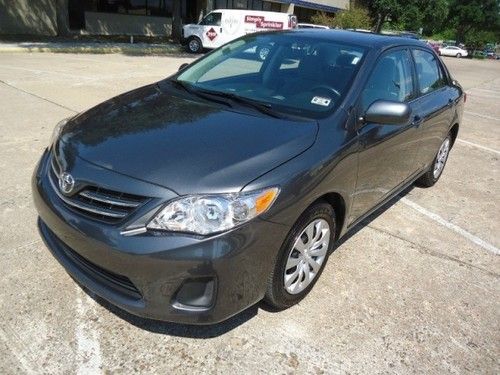 2013 toyota corolla 4dr sdn auto le