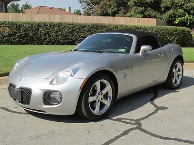 07 solstice gxp convertible leather satellite radio pwr locks/mirrors/windows