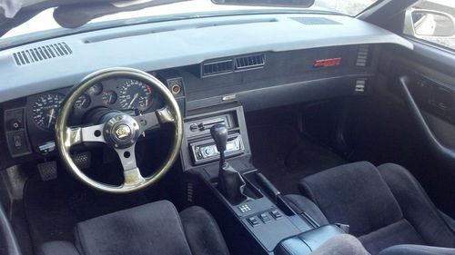 1988 chevrolet camaro iroc z28 convertable fuel injected dz 302 5 speed manual, US $8,500.00, image 5