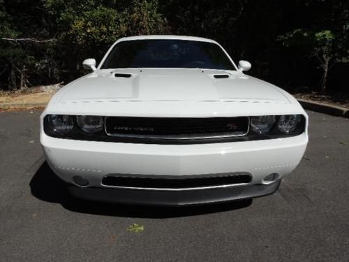 2013 dodge challenger r/t coupe 2-door 5.7l