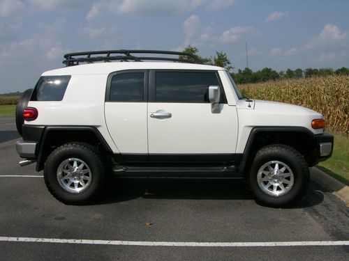 2010 toyota fj cruiser base sport utility 4-door 4.0l