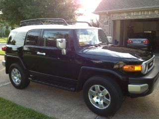 2010 toyota fj cruiser 4x4 automatic upgrade package #2 subwoofer display gauges