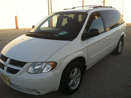 06~grand caravan sxt~89k~stow n go~power slide doors~rear heat ac vents~sharp!!!