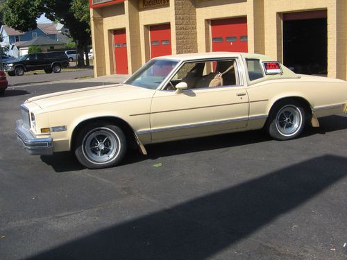 1977 buick riviera base coupe 2-door 5.7l