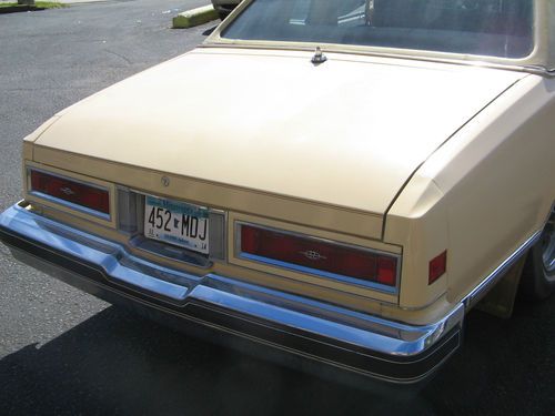 1977 Buick Riviera Base Coupe 2-Door 5.7L, image 4