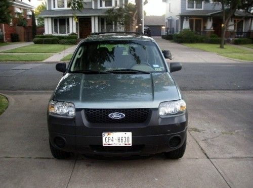 2006 ford escape xls in good conditions, no reserve!!!