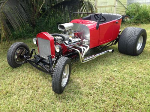 Ford t-bucket supercharged