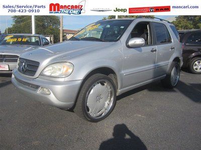 Silver mercedes ml350 suv  4matic  4 wheel drive sunroof smoke free