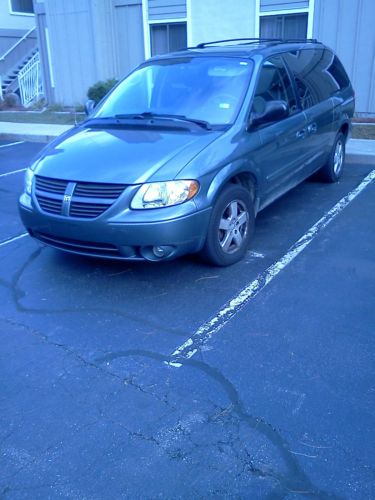 2006 dodge grand caravan sxt mini passenger van 4-door 3.8l