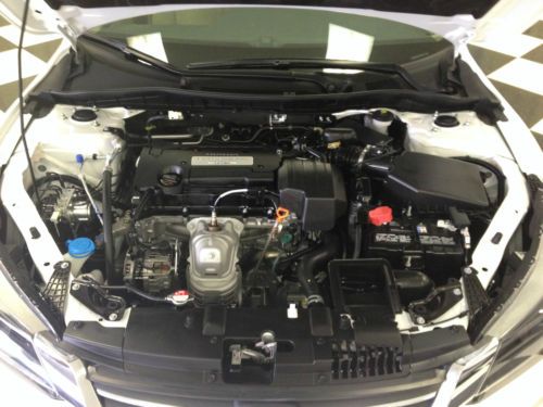 2013 Honda Accord low miles sedan, image 8
