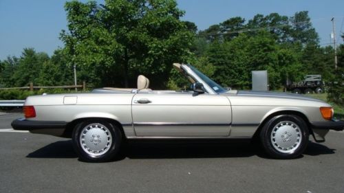 1989 Mercedes-Benz 560SL Base Convertible 2-Door 5.6L, image 5