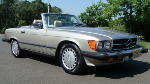 1989 Mercedes-Benz 560SL Base Convertible 2-Door 5.6L, image 6