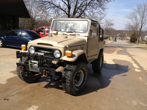 1975 toyota landcrusier fj40