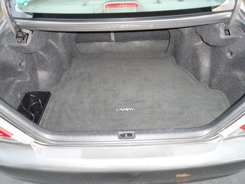 2006 Toyota Camry LE Sedan 4-Door 2.4L, image 9