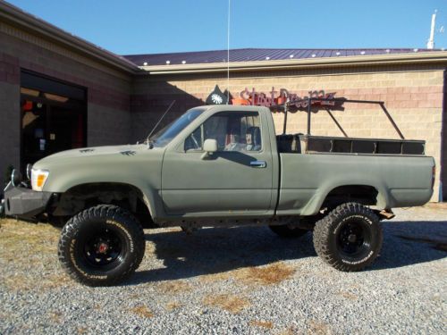 1992 toyota pickup bear hunting offroad