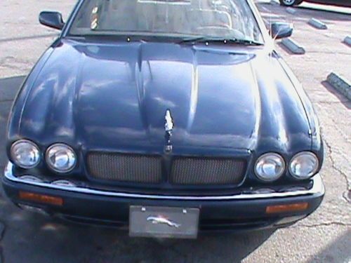 JAGUAR XJR6 SUPER CHARGED CAR WELL KEPT LOW MILEAGE CLEAN TITLE CALIFORNIA CAR, image 6