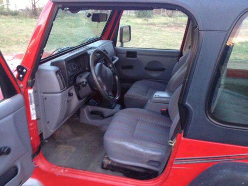 1998 Jeep Wrangler Sport Sport Utility 2-Door 4.0L, image 4
