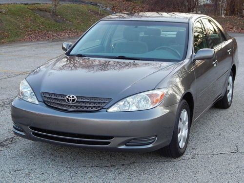 2004 Camry LE 5 speed 83k Serviced & Clean RUNS GREAT no.reserve, image 3