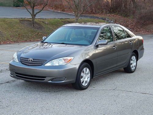 2004 Camry LE 5 speed 83k Serviced & Clean RUNS GREAT no.reserve, image 4