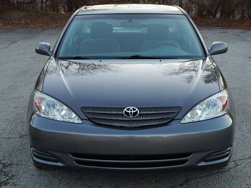 2004 Camry LE 5 speed 83k Serviced & Clean RUNS GREAT no.reserve, image 10