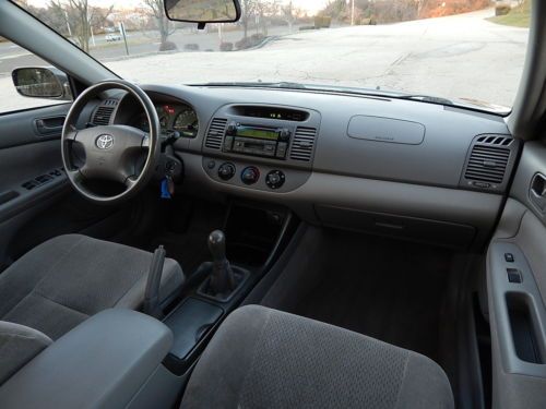 2004 Camry LE 5 speed 83k Serviced & Clean RUNS GREAT no.reserve, image 28