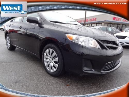 LE 1.8L CD Vehicle Anti-Theft System Auxiliary Pwr Outlet MP3 Player Cloth Seats, image 2