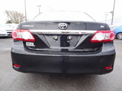 LE 1.8L CD Vehicle Anti-Theft System Auxiliary Pwr Outlet MP3 Player Cloth Seats, image 5