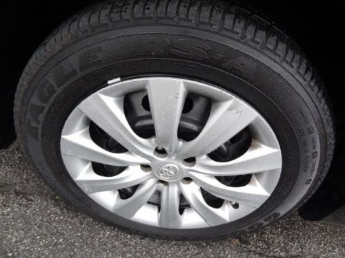 LE 1.8L CD Vehicle Anti-Theft System Auxiliary Pwr Outlet MP3 Player Cloth Seats, image 10