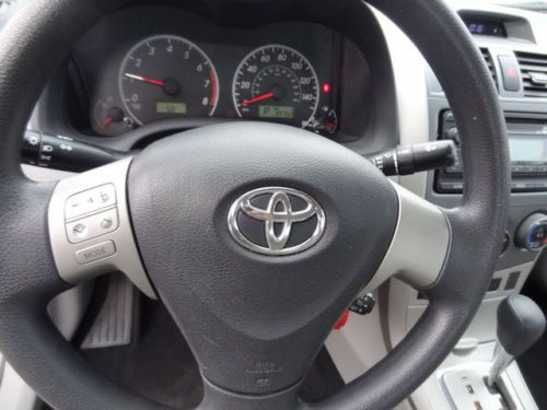 LE 1.8L CD Vehicle Anti-Theft System Auxiliary Pwr Outlet MP3 Player Cloth Seats, image 16