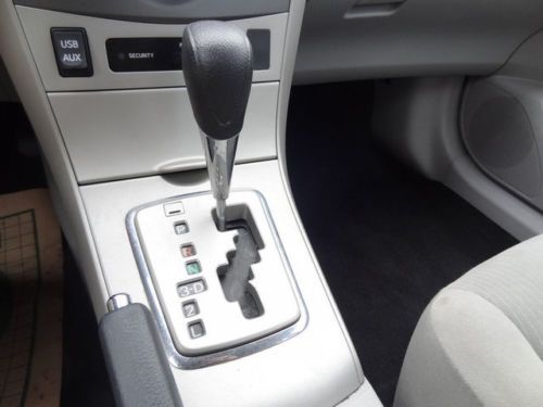 LE 1.8L CD Vehicle Anti-Theft System Auxiliary Pwr Outlet MP3 Player Cloth Seats, image 20