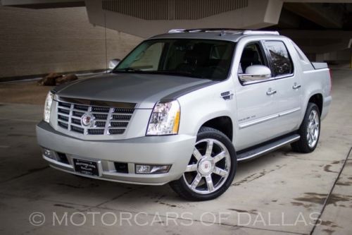 2011 cadillac escalade ext premium awd navigation sat. radio tv/dvd bluetooth