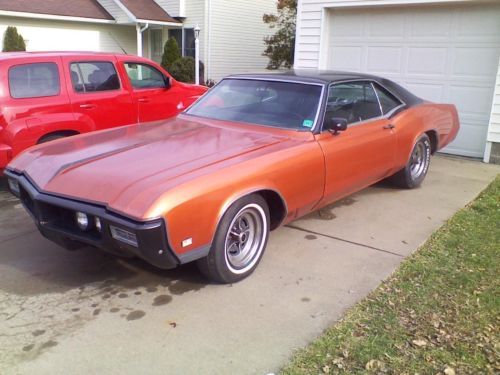 1968 buick riviera base hardtop 2-door 7.0l