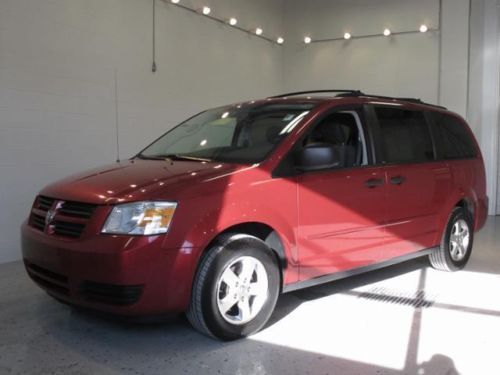 Red 4dr Wgn SE FWD 3.3L V6 CD MP3 Power Windows Power Door Locks 3RD Row Seat, image 4