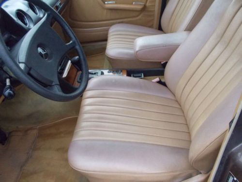 1985 Mercedes 300D, NO RESERVE, image 3