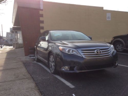 2011 toyota avalon limited 4 door sedan 3.5l