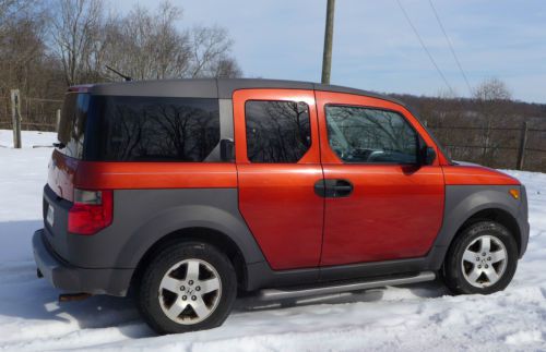 2004 honda element ex  awd **no reserve** non smoker - clean car fax- runs great