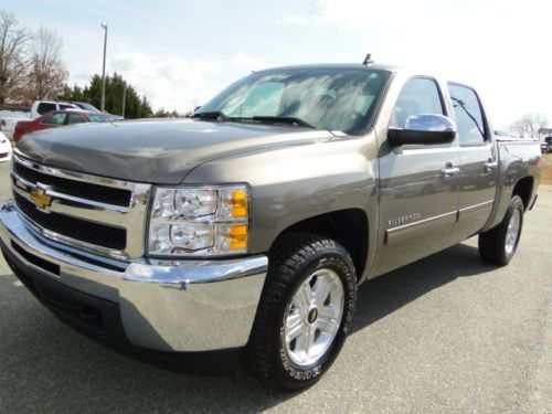 2013 chevrolet silverado z71 crew cab 4wd rebuilt salvage title. repaired damage