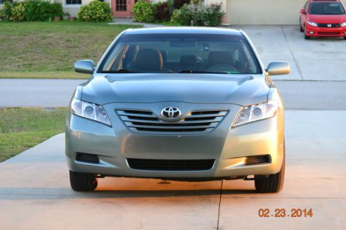 2007 toyota camry le sedan 4-door 2.4l gas saver florida