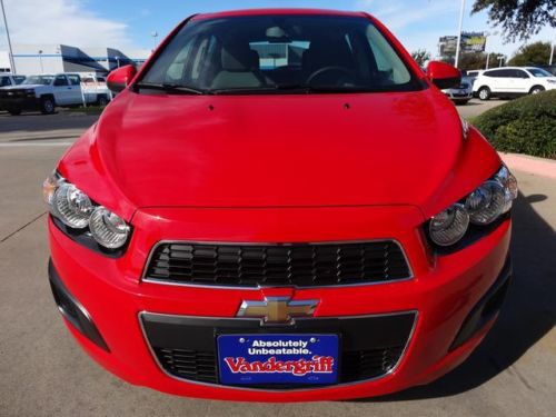 LT New Hatchback 1.8L CD 6 Speakers MP3 decoder Radio data system Power steering, US $17,188.00, image 2