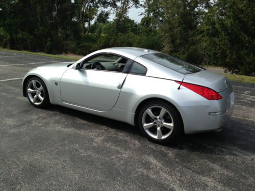 2006 nissan 350z touring coupe 2-door 3.5l