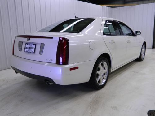 We finance we ship 3.6l V6 rear wheel drive low miles White Diamond, image 3