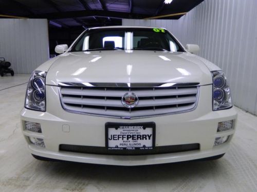 We finance we ship 3.6l V6 rear wheel drive low miles White Diamond, image 7