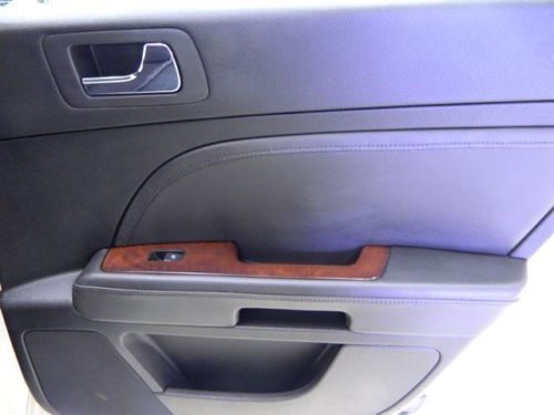 We finance we ship 3.6l V6 rear wheel drive low miles White Diamond, image 15