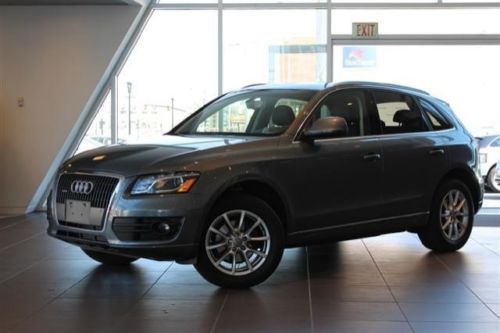 Premium plus navigation audi advanced key panorama sunroof power tailgate