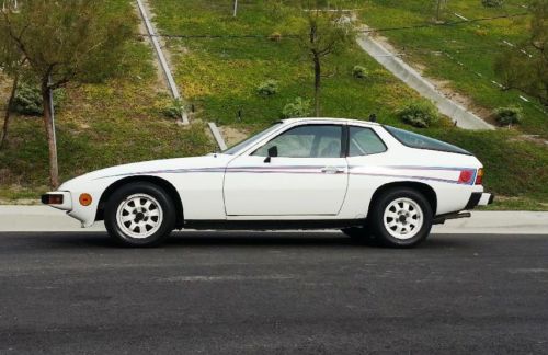 1977 porsche 924 martini &amp; rossi edition