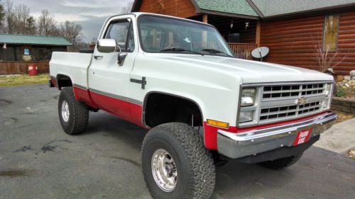 1987 chevy truck 1 owner 4x4 low miles
